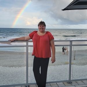 Meet your Posher, Crystal